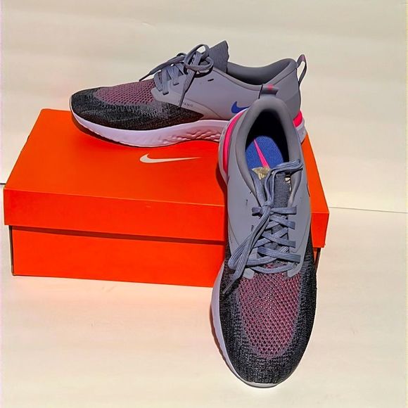 Nike Odyssey React 2 Flyknit shoes - Picture 1 of 8